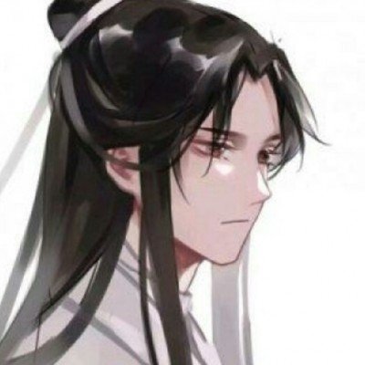 女子带宠物狗进餐厅上桌舔盘子